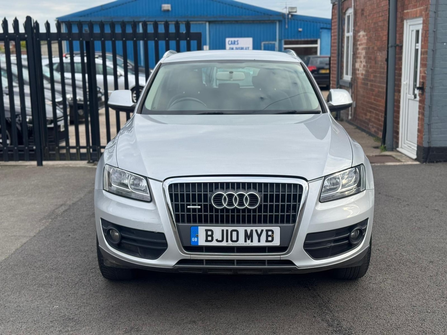 Used Audi Q5 2010 for sale - 76573456: Photo 2