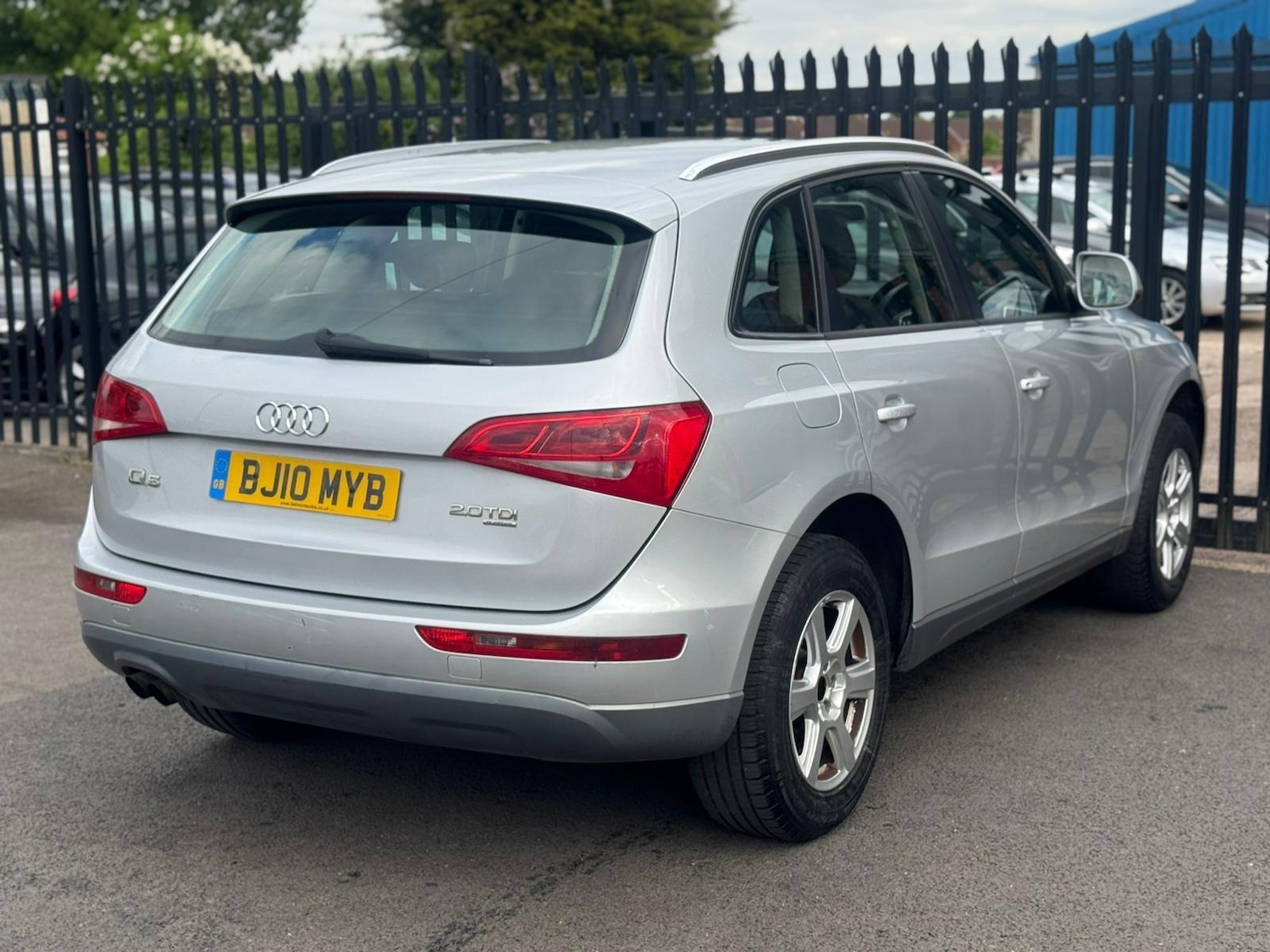 Used Audi Q5 2010 for sale - 76573456: Photo 4