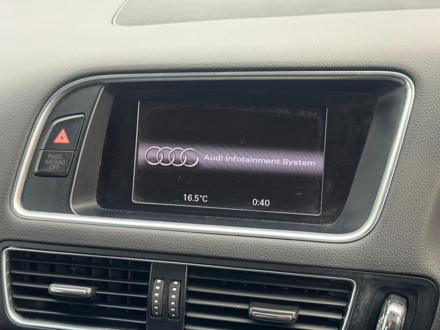 Used Audi Q5 2010 for sale - 76573456: Photo 8