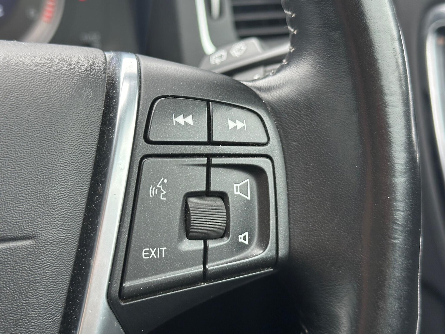 Used Volvo V60 2012 for sale - 77376462: Photo 21