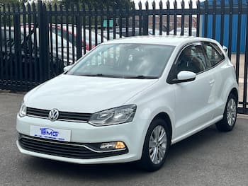 Used Volkswagen Polo 2015 for sale - 79645391: Photo