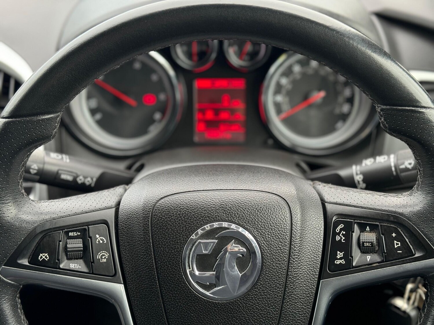 Used Vauxhall Astra for sale - 77737158: Photo 8