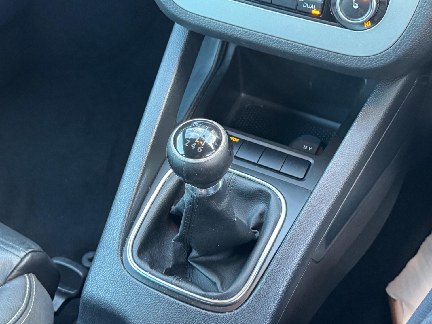 Used Volkswagen Scirocco 2010 for sale - 76550100: Photo 18