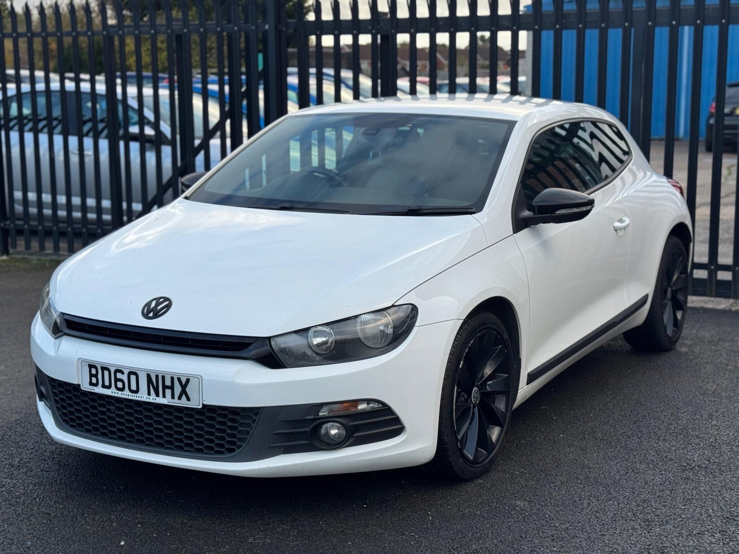 Used Volkswagen Scirocco 2010 for sale - 76550100: Photo 3