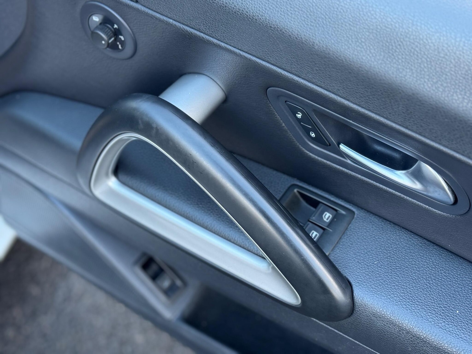 Used Volkswagen Scirocco 2010 for sale - 76550100: Photo 8