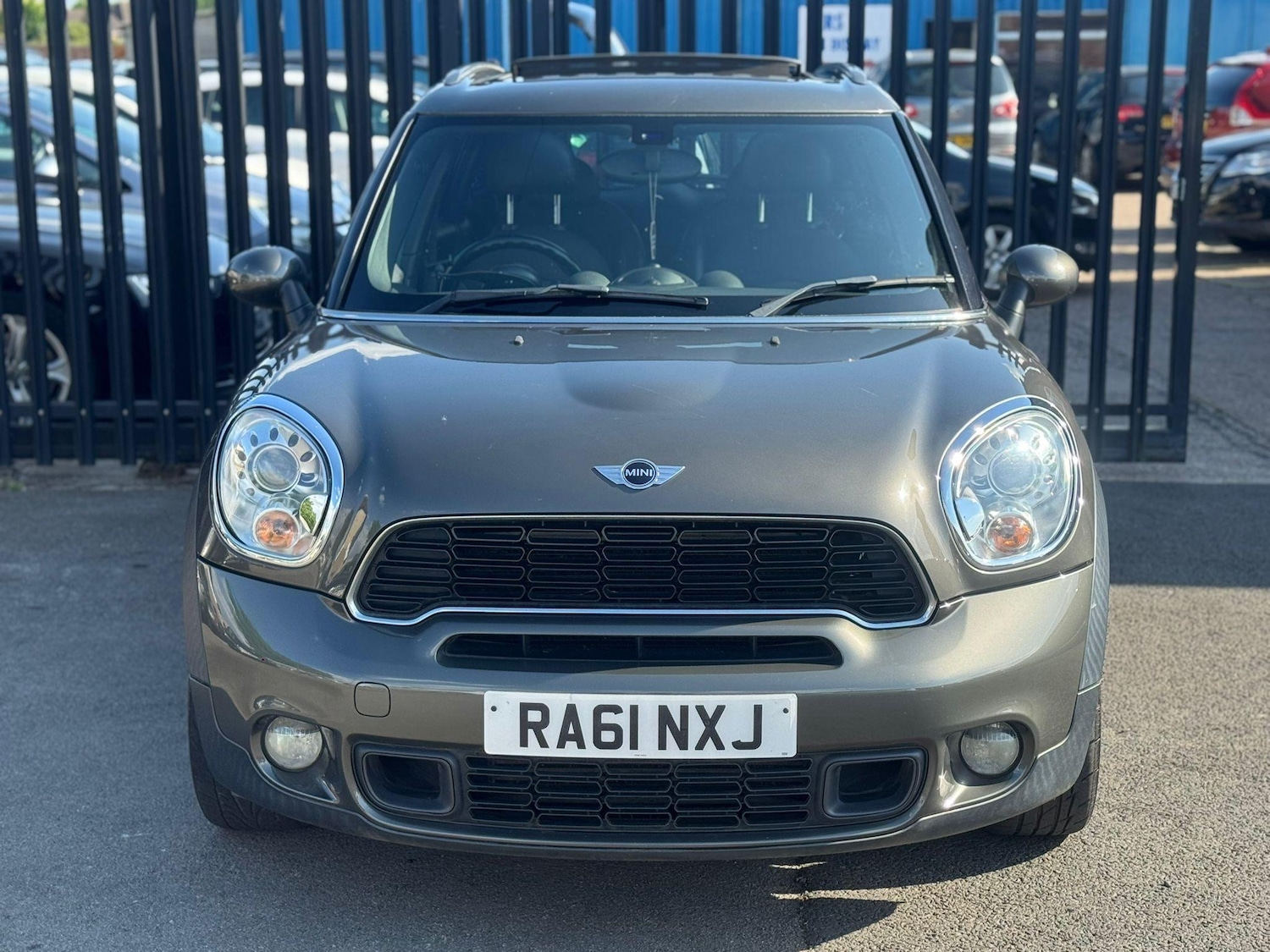 Used MINI Countryman 2011 for sale - 77255391: Photo 2