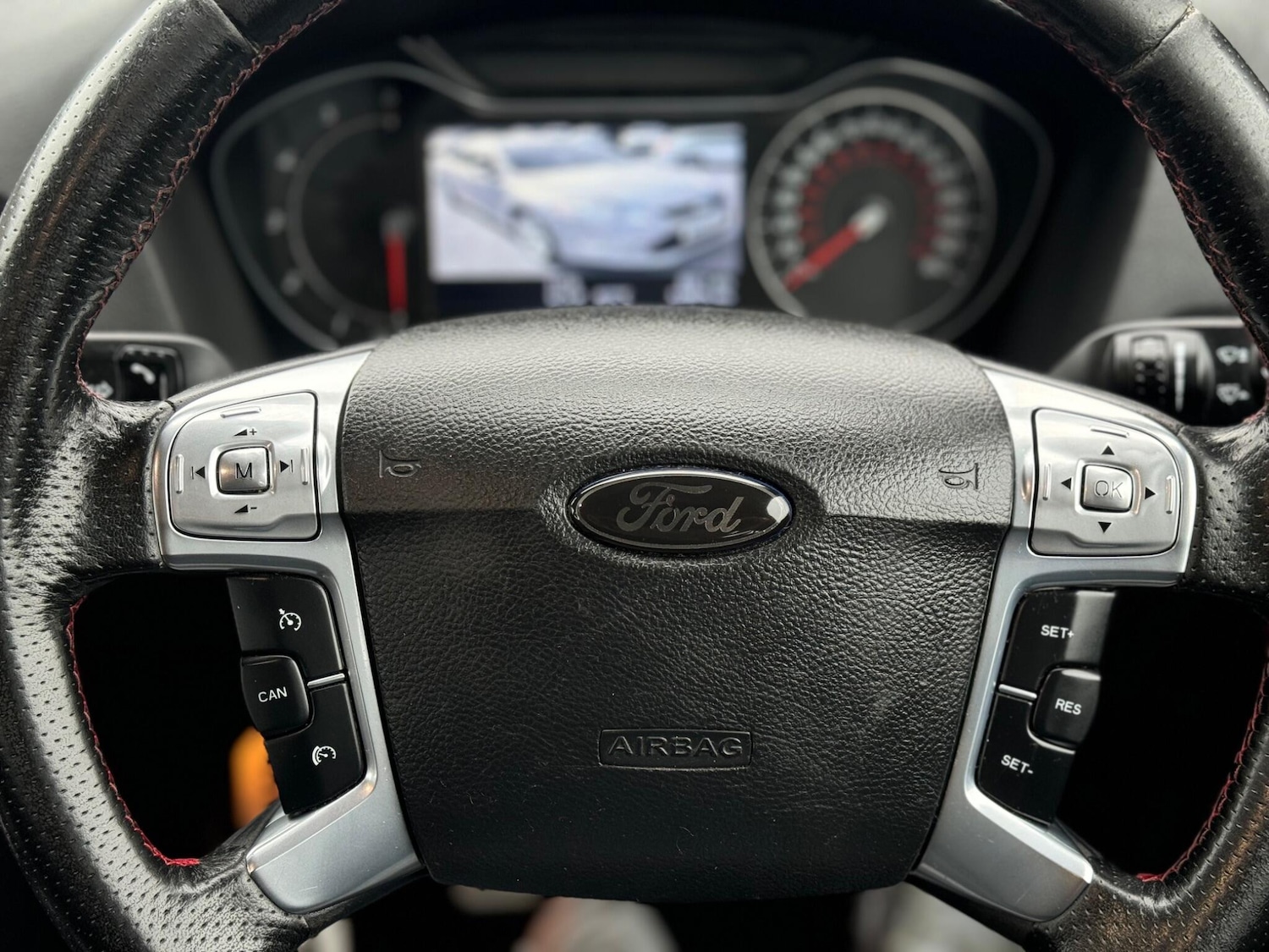 Used Ford Mondeo 2012 for sale - 76572057: Photo 12