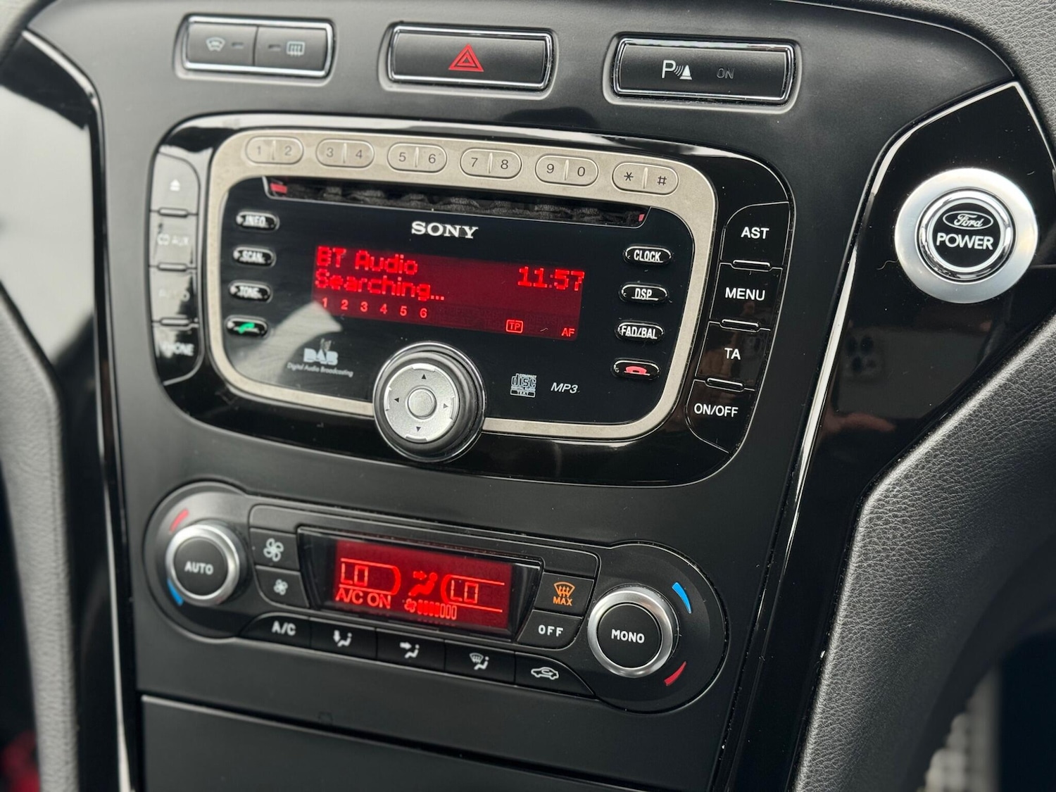 Used Ford Mondeo 2012 for sale - 76572057: Photo 13