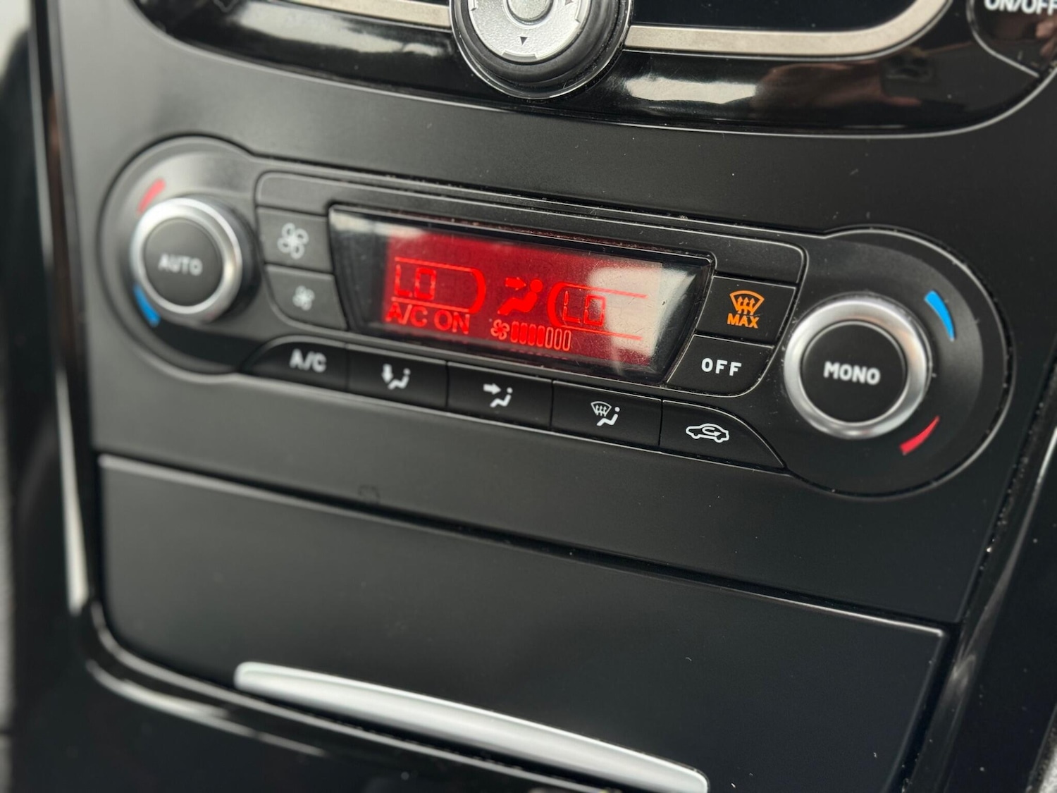 Used Ford Mondeo 2012 for sale - 76572057: Photo 14