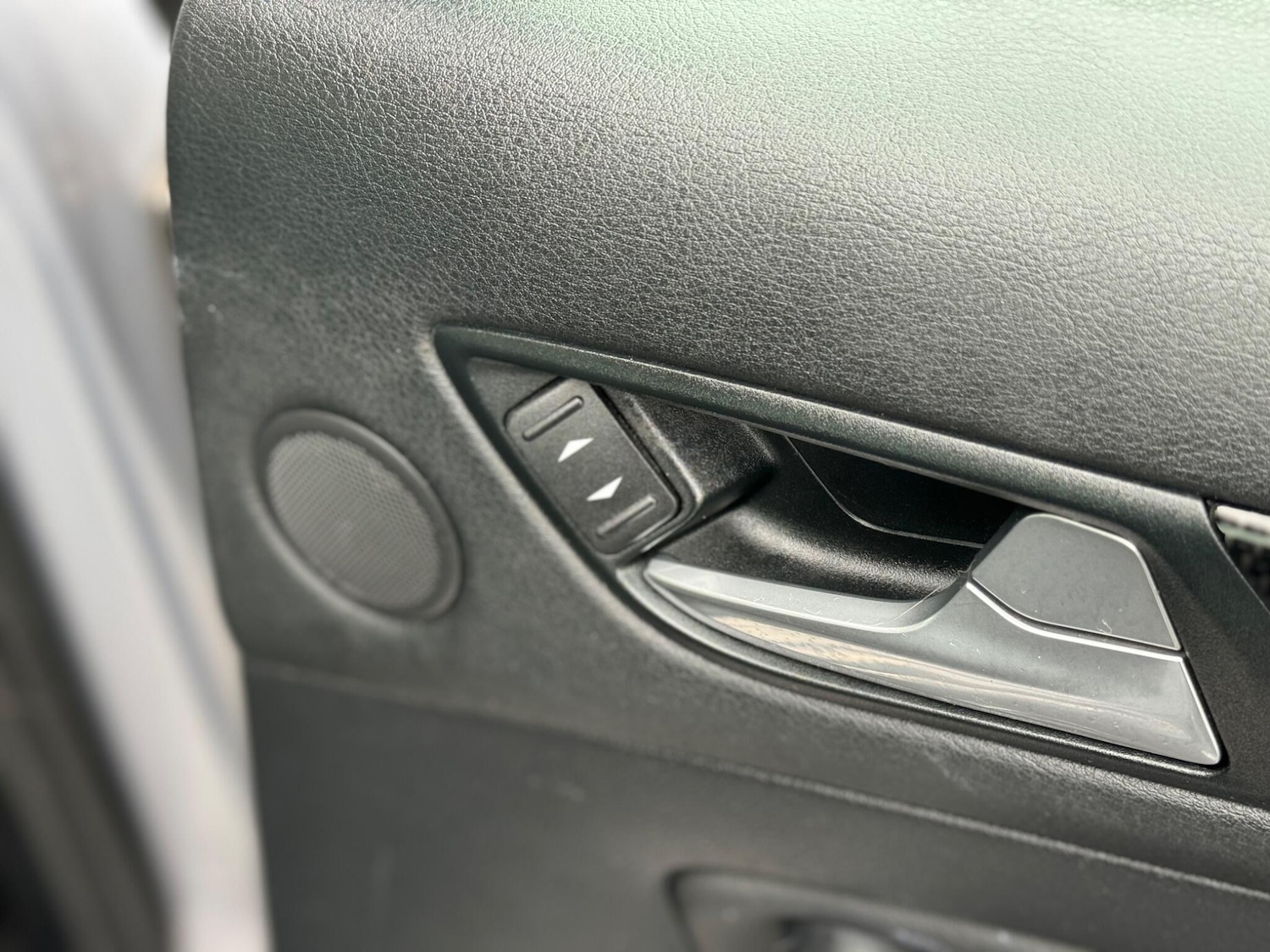 Used Ford Mondeo 2012 for sale - 76572057: Photo 17