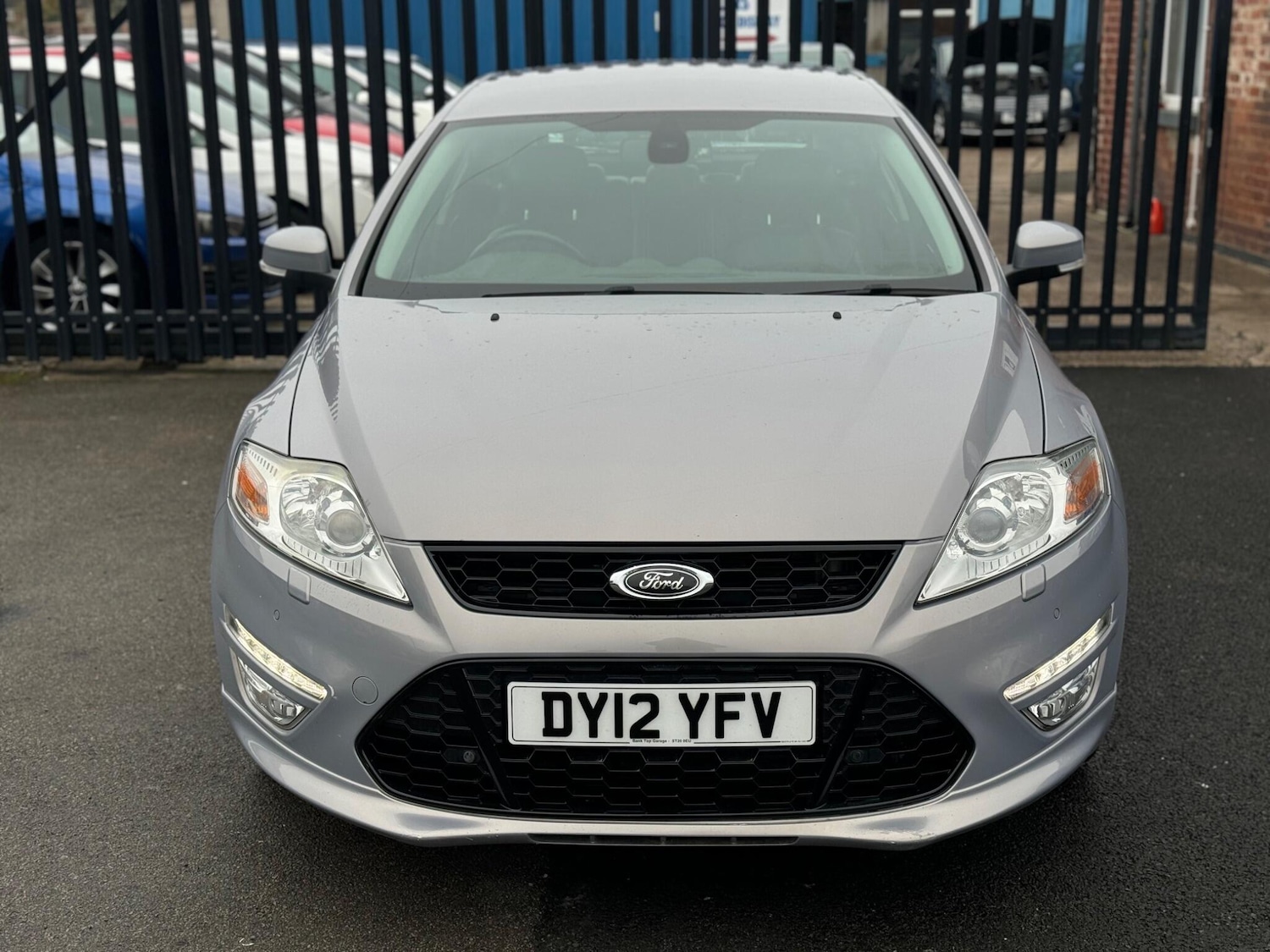 Used Ford Mondeo 2012 for sale - 76572057: Photo 2