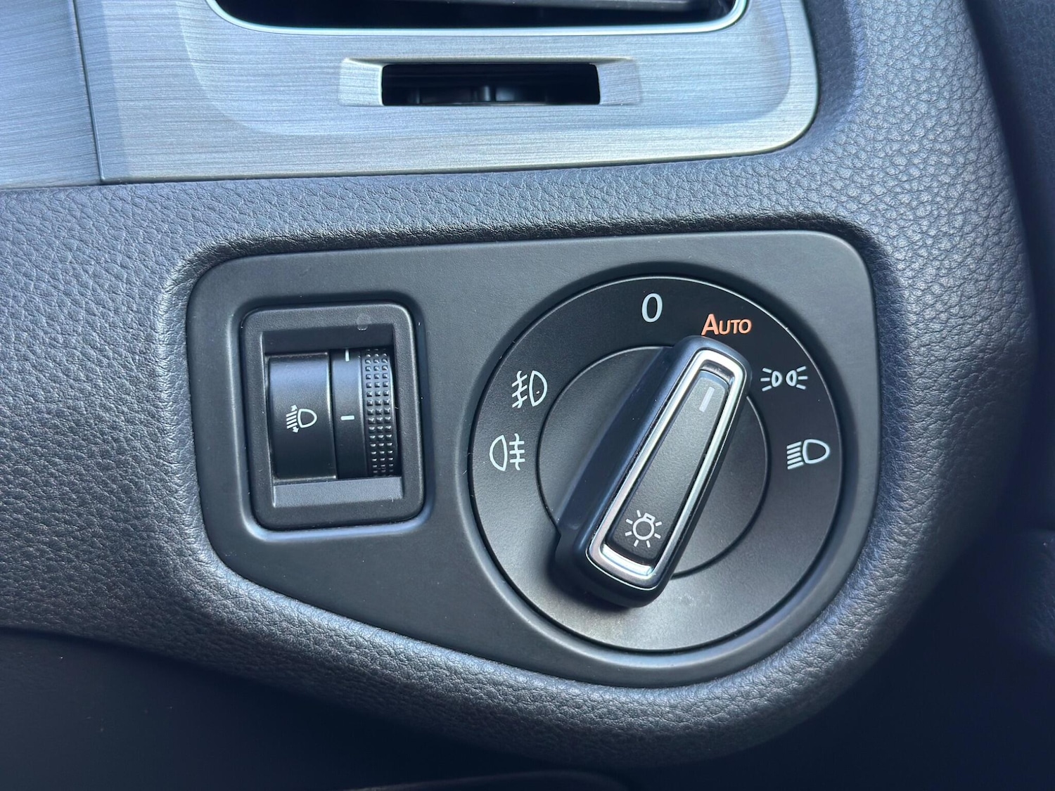 Used Volkswagen Golf 2014 for sale - 78147940: Photo 18