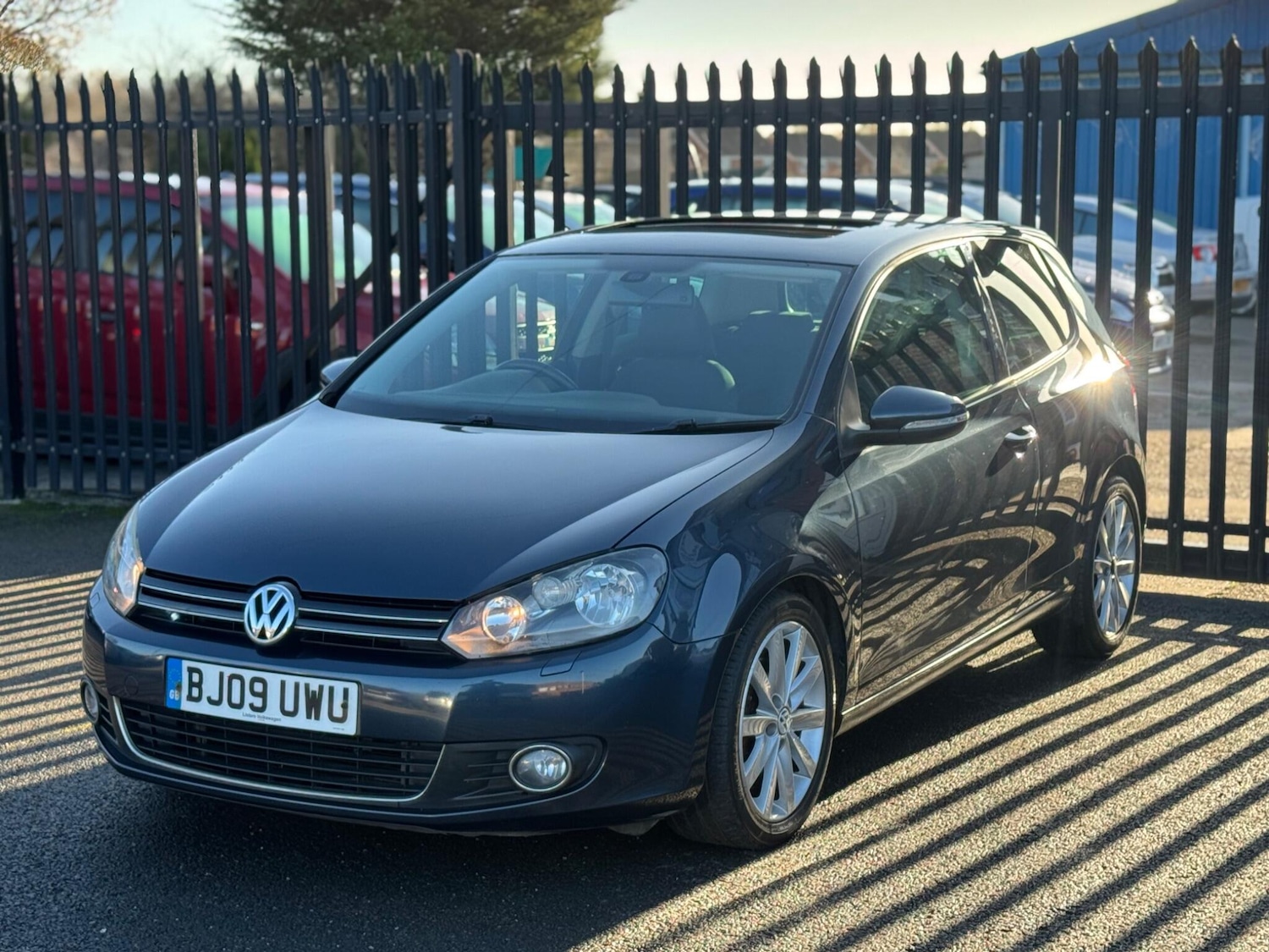 Used Volkswagen Golf 2009 for sale - 76781679: Photo 3