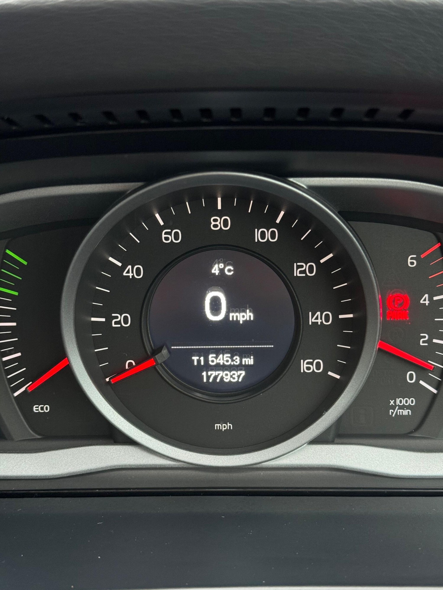 Used Volvo V60 2014 for sale - 77376123: Photo 11