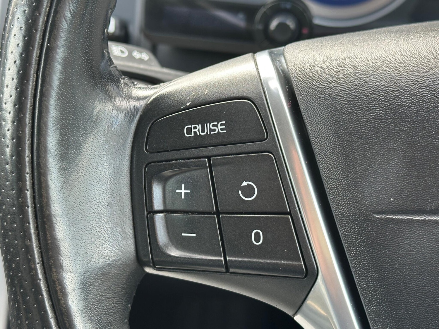 Used Volvo XC60 for sale - 77882411: Photo 14