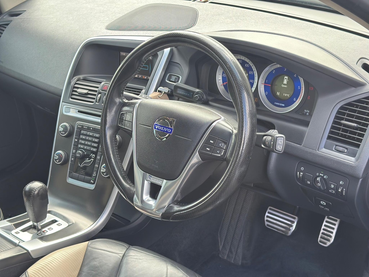 Used Volvo XC60 for sale - 77882411: Photo 7