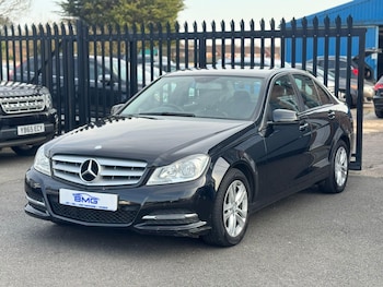 Used Mercedes-Benz C Class 2013 for sale - 77883437: Photo