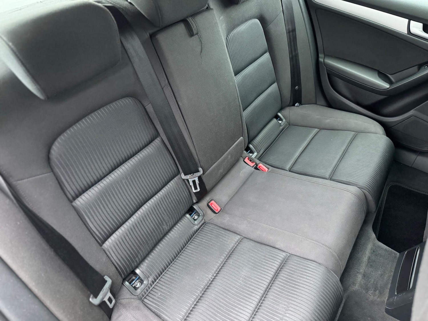 Used Audi A4 Avant 2011 for sale - 77723133: Photo 14