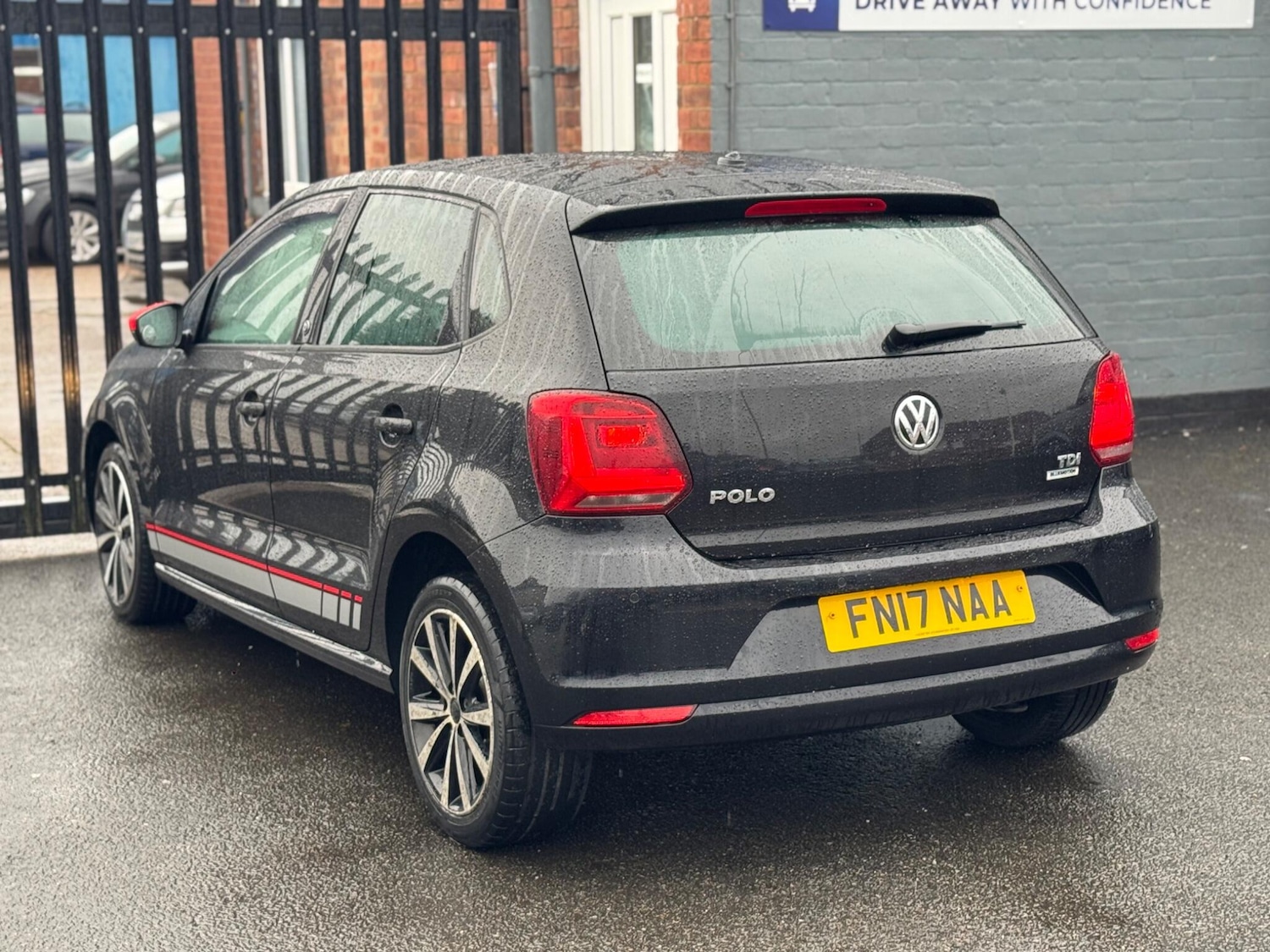 Used Volkswagen Polo 2017 for sale - 77278844: Photo 4