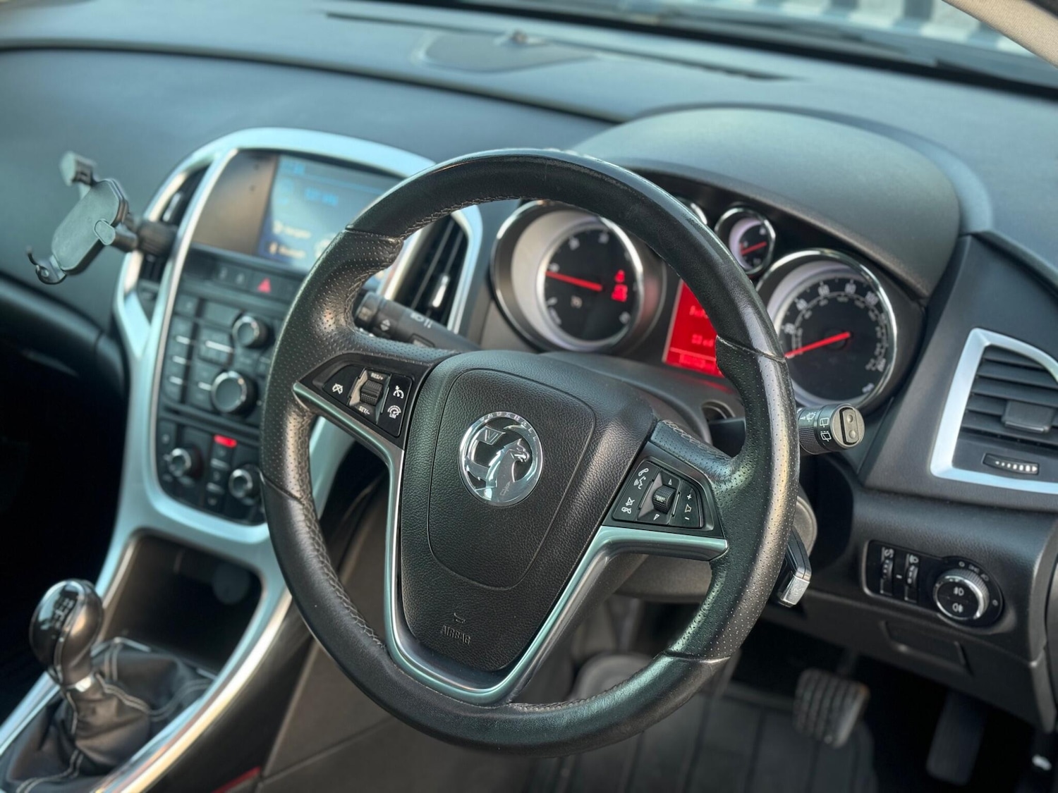 Used Vauxhall Astra 2012 for sale - 77925730: Photo 10