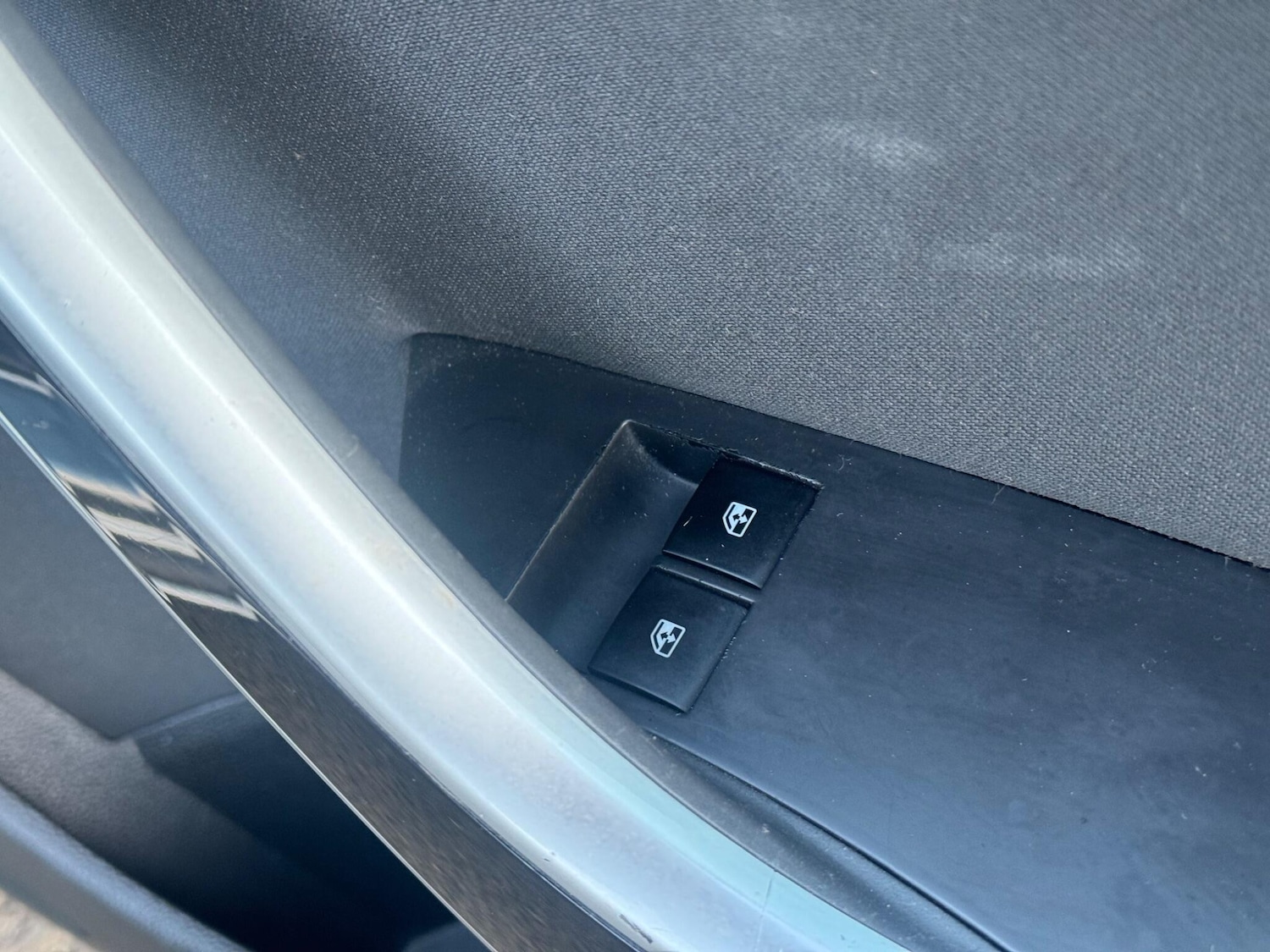 Used Vauxhall Astra 2012 for sale - 77925730: Photo 9