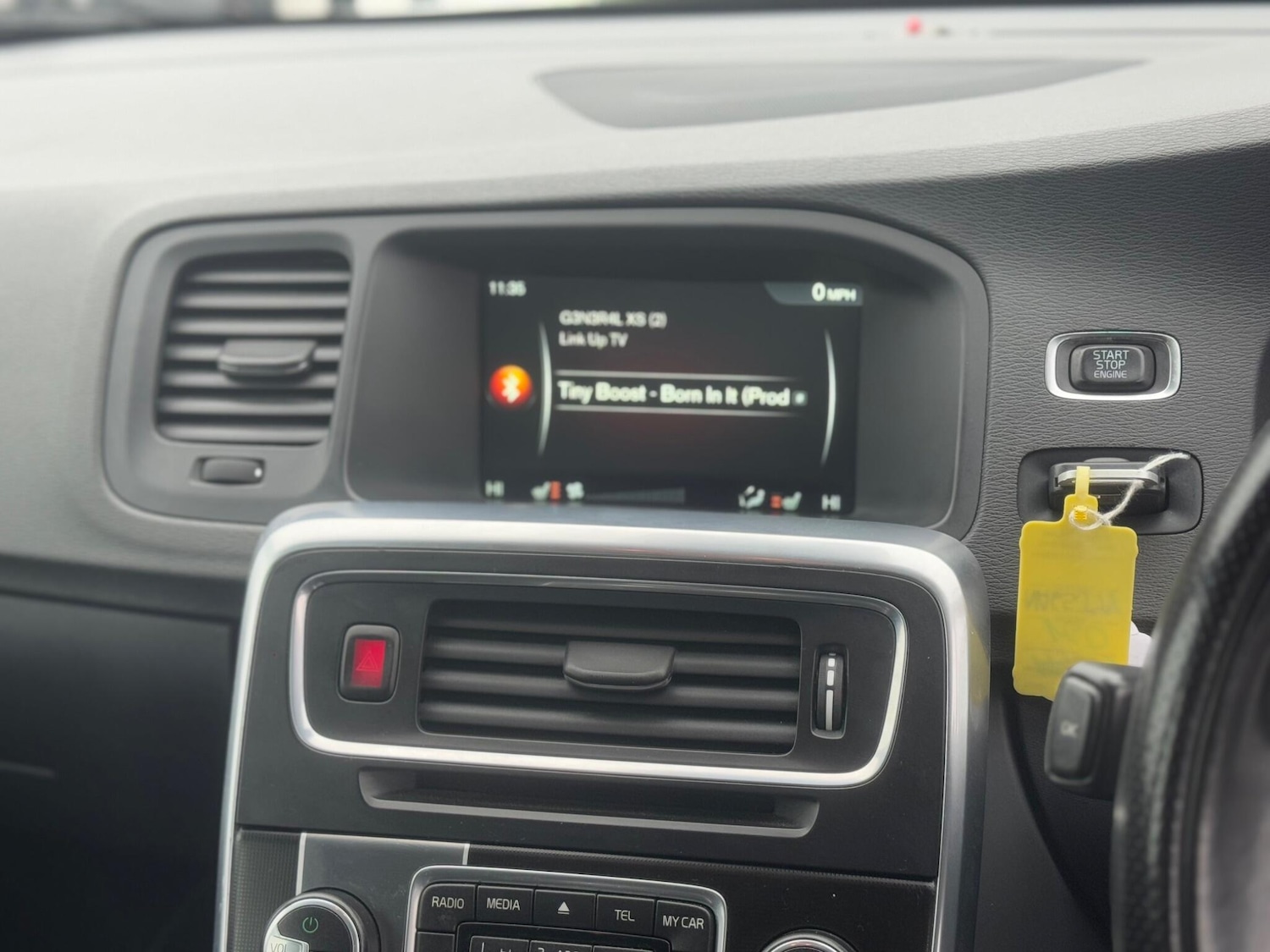 Used Volvo V60 2015 for sale - 77255384: Photo 14