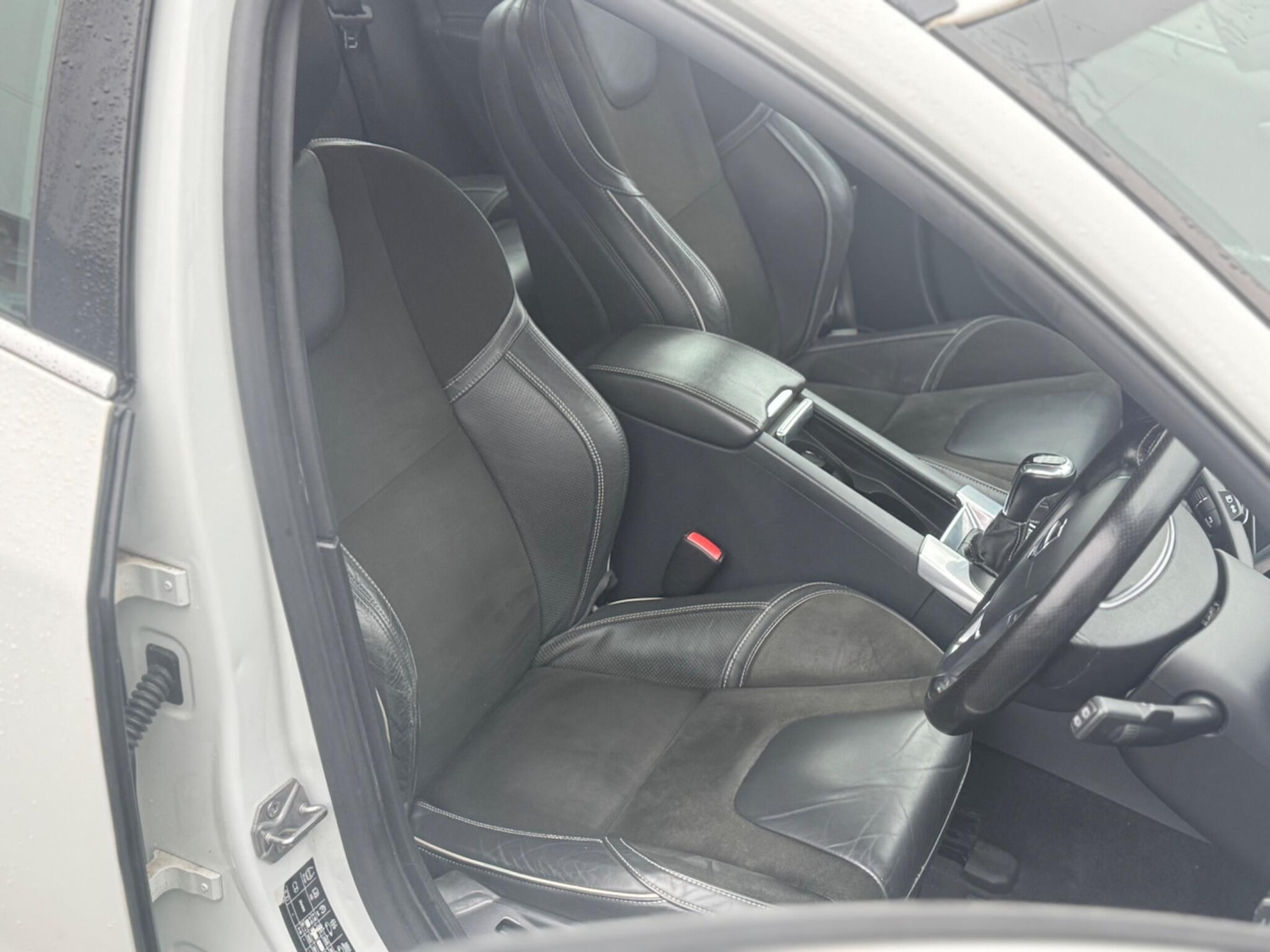 Used Volvo V60 2015 for sale - 77255384: Photo 9