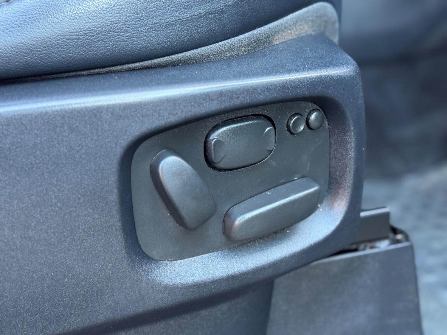 Used Land Rover Discovery 4 2012 for sale - 76701683: Photo 14