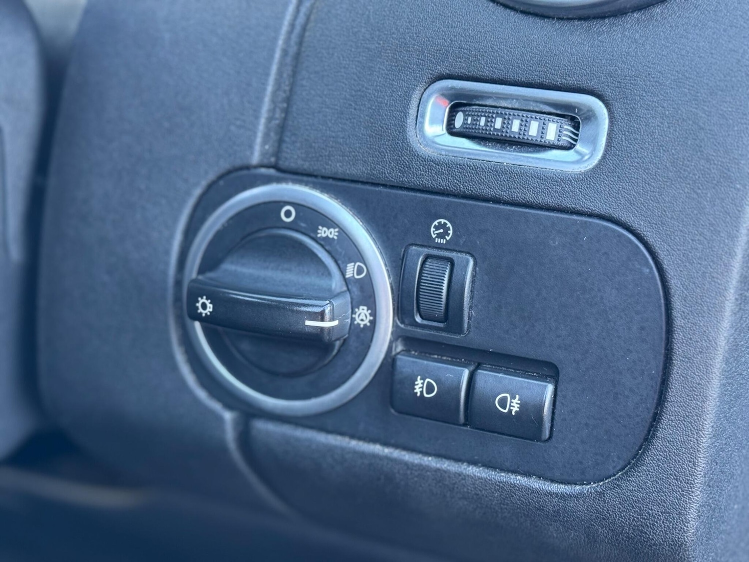 Used Land Rover Discovery 4 2012 for sale - 76701683: Photo 17