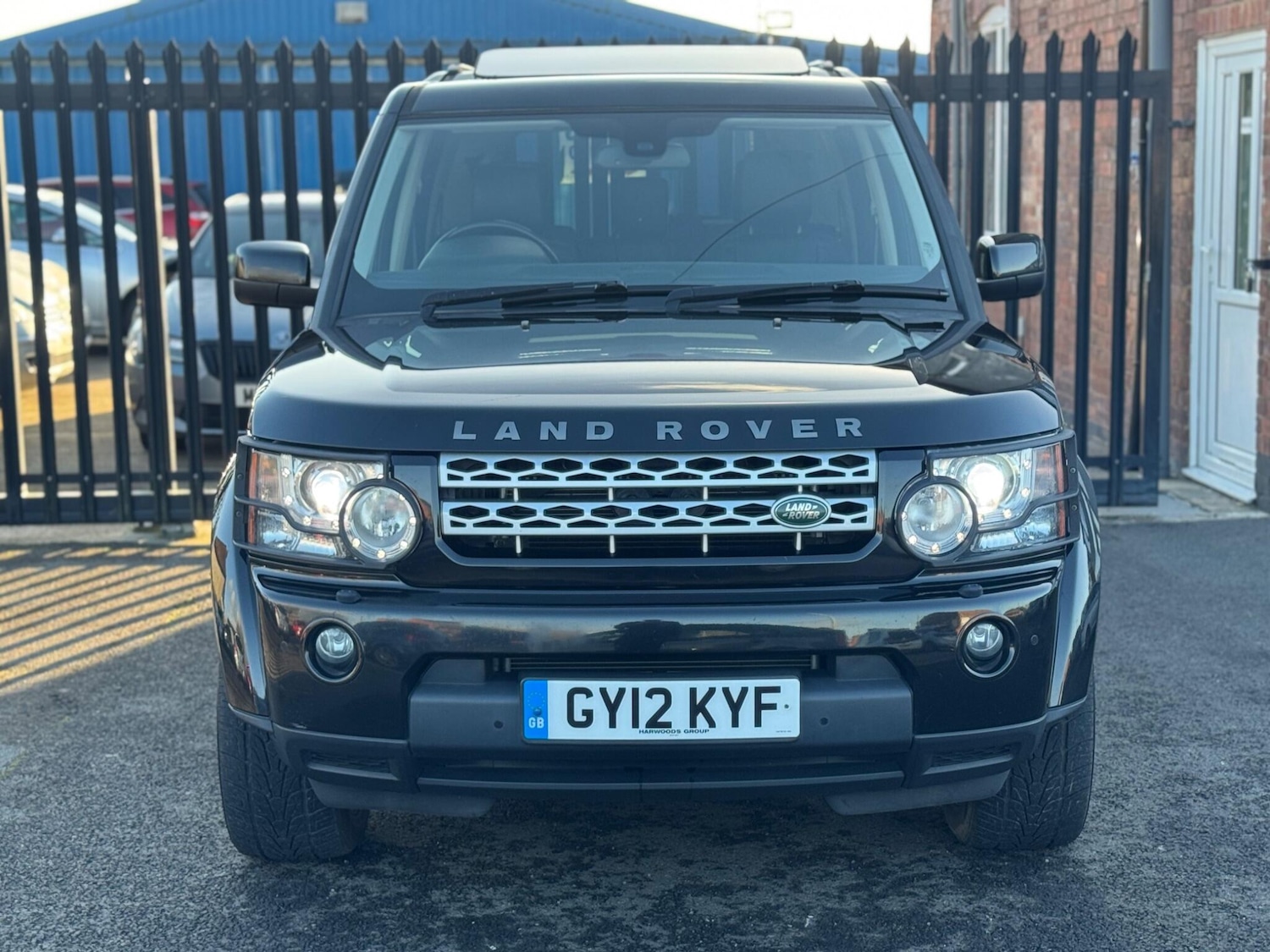 Used Land Rover Discovery 4 2012 for sale - 76701683: Photo 2