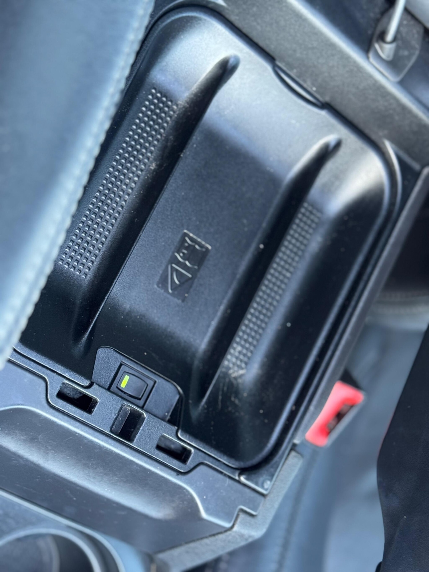 Used Land Rover Discovery 4 2012 for sale - 76701683: Photo 28