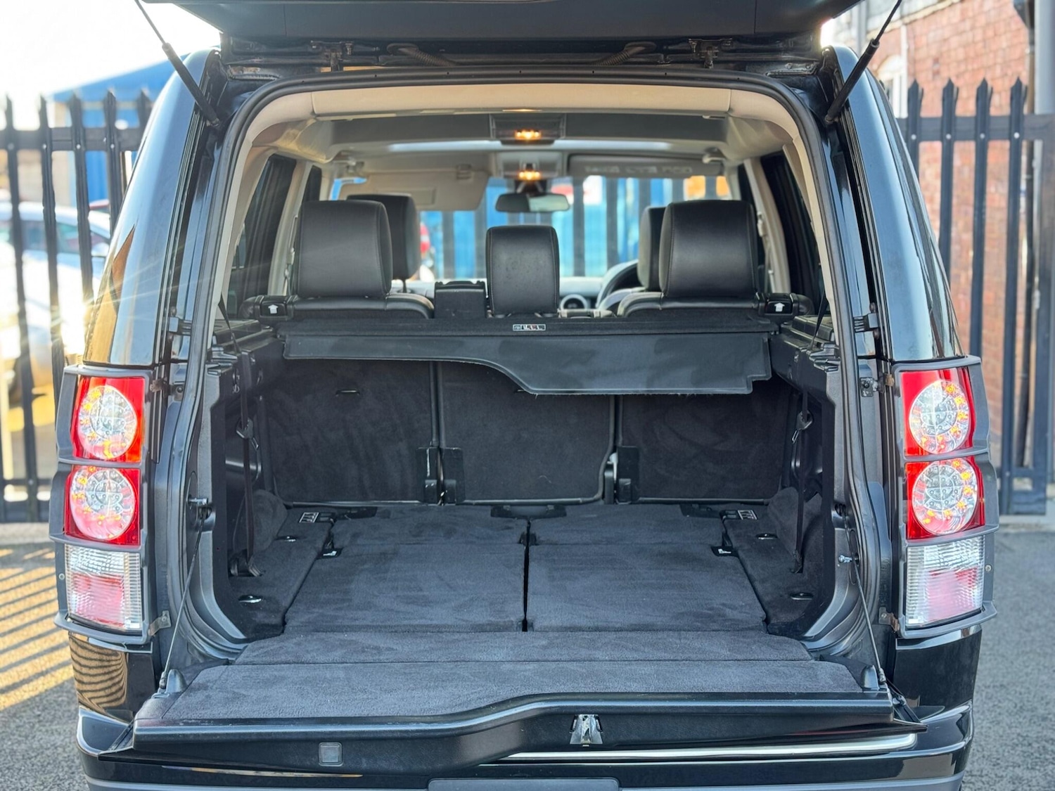 Used Land Rover Discovery 4 2012 for sale - 76701683: Photo 7