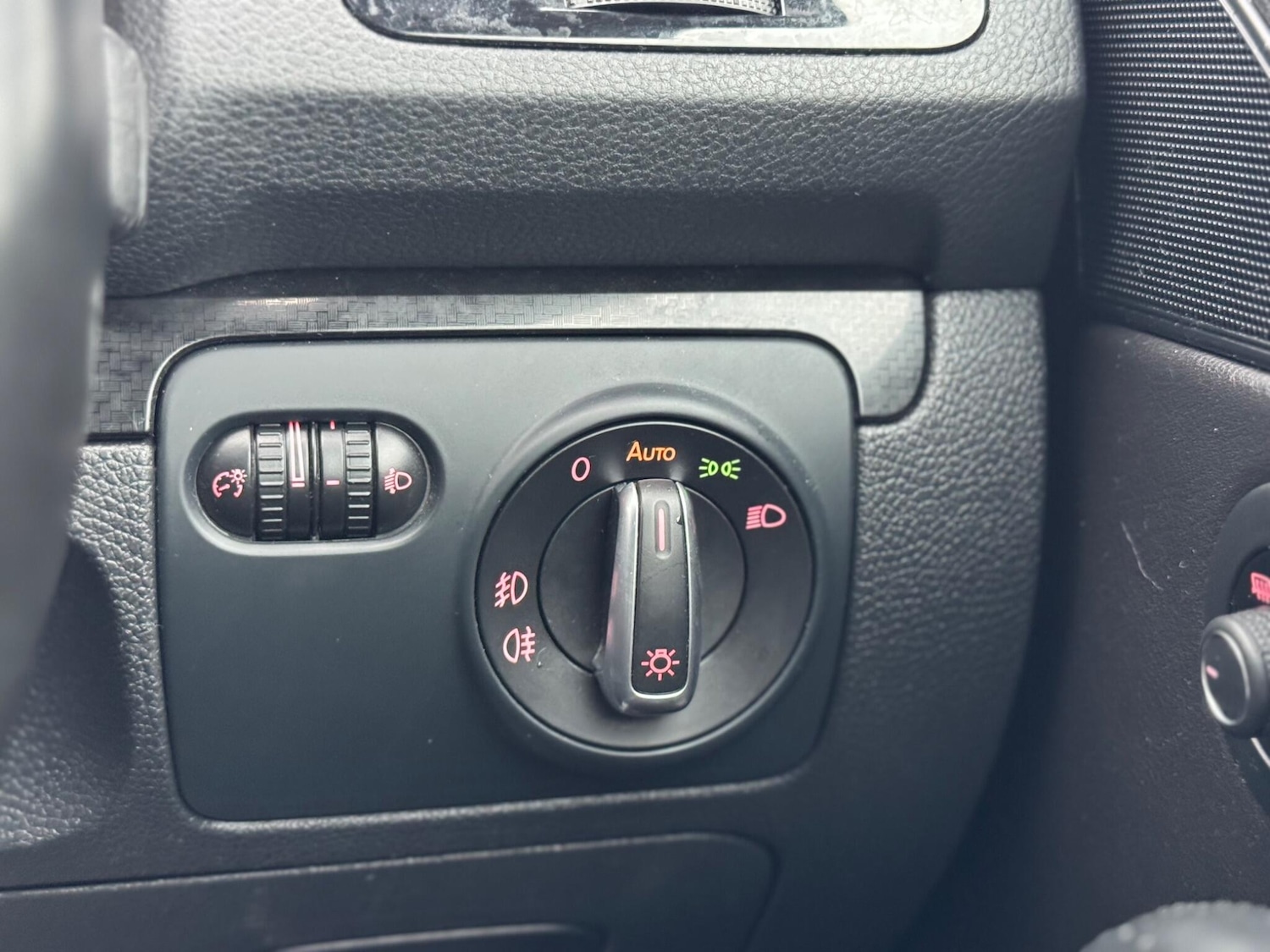 Used Volkswagen Scirocco 2017 for sale - 77255376: Photo 13