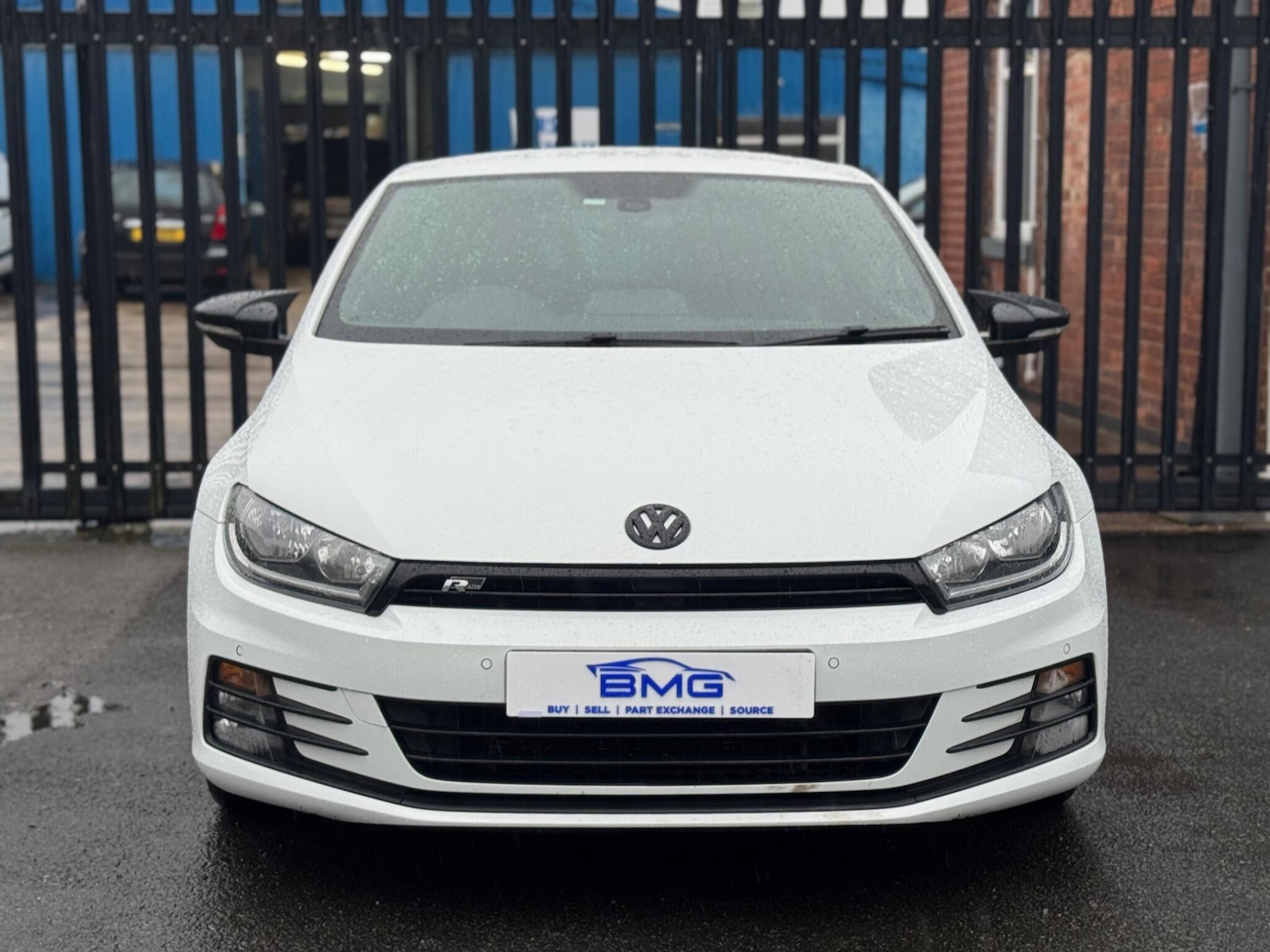 Used Volkswagen Scirocco 2017 for sale - 77255376: Photo 2