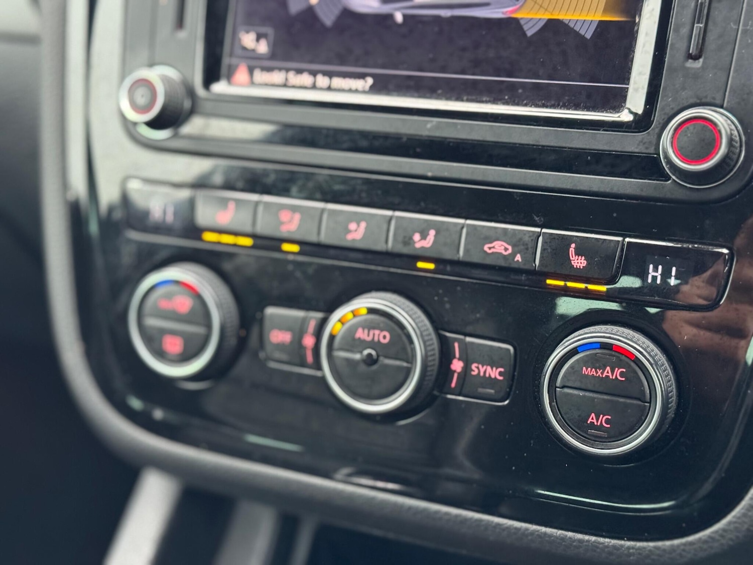 Used Volkswagen Scirocco 2017 for sale - 77255376: Photo 20