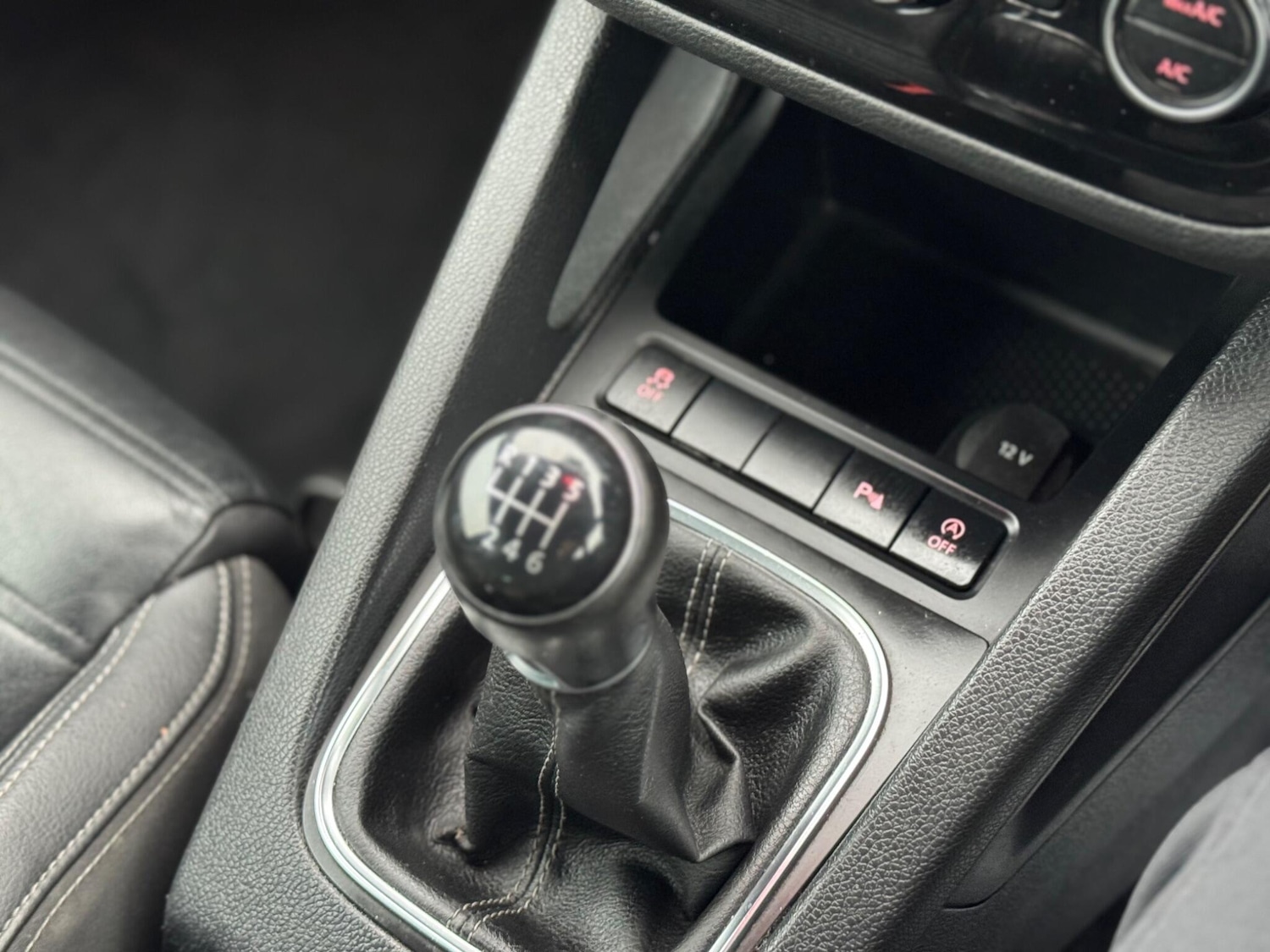 Used Volkswagen Scirocco 2017 for sale - 77255376: Photo 21