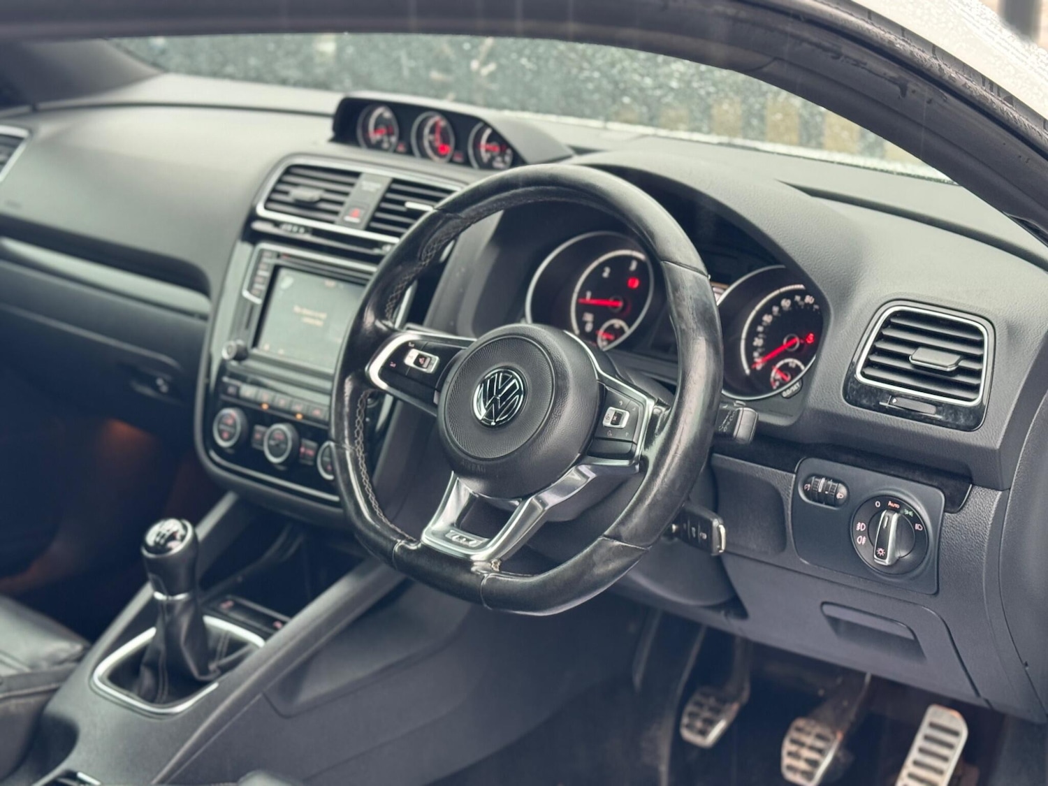 Used Volkswagen Scirocco 2017 for sale - 77255376: Photo 7