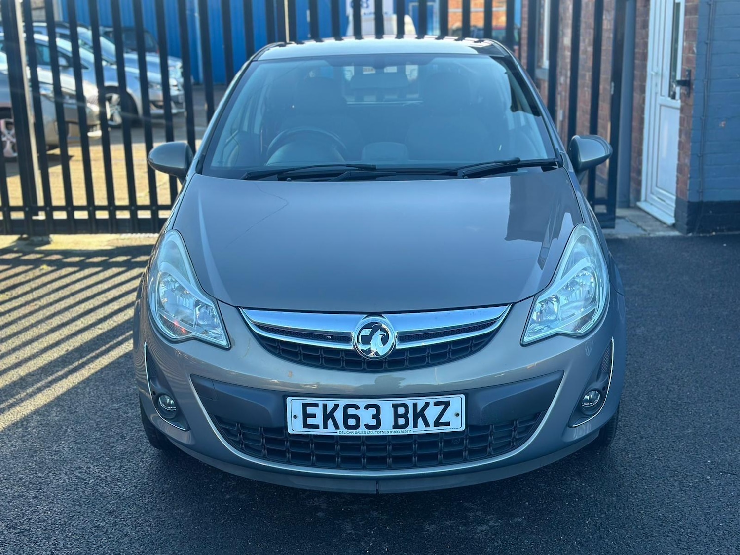 Used Vauxhall Corsa 2013 for sale - 77255412: Photo 2