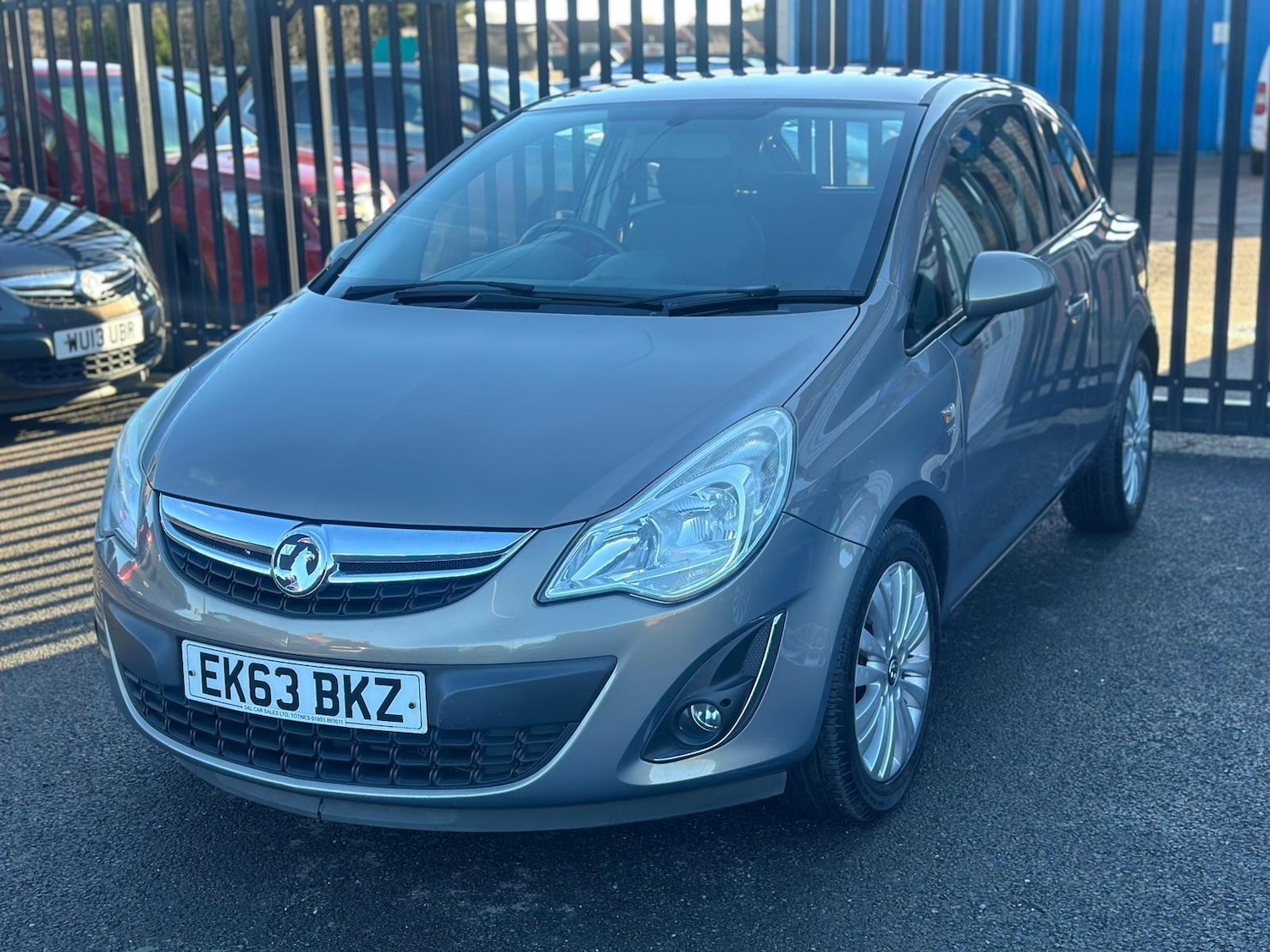 Used Vauxhall Corsa 2013 for sale - 77255412: Photo 3