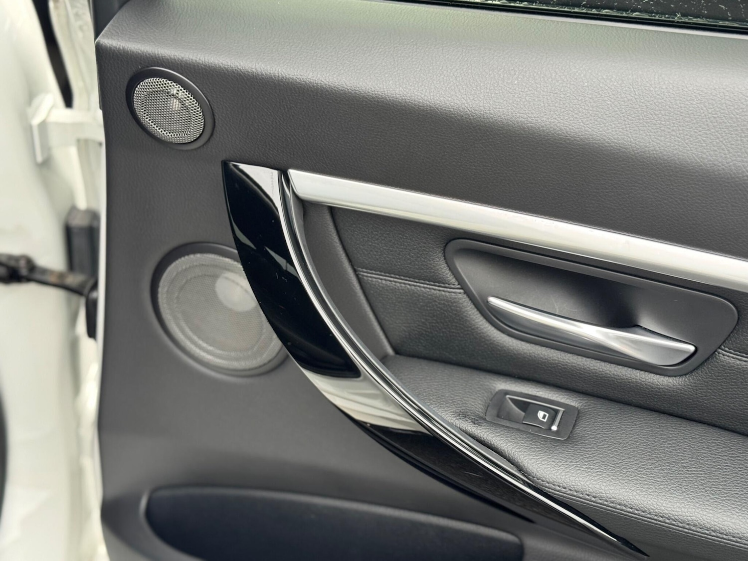 Used BMW 3 Series for sale - 77344048: Photo 32