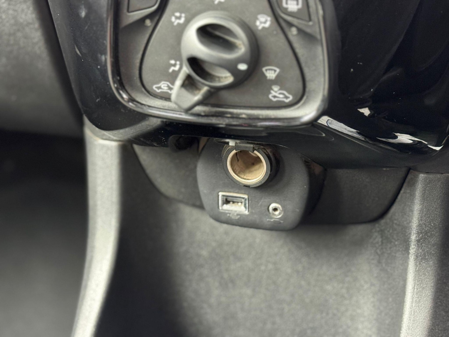 Used Toyota AYGO 2016 for sale - 76562043: Photo 16