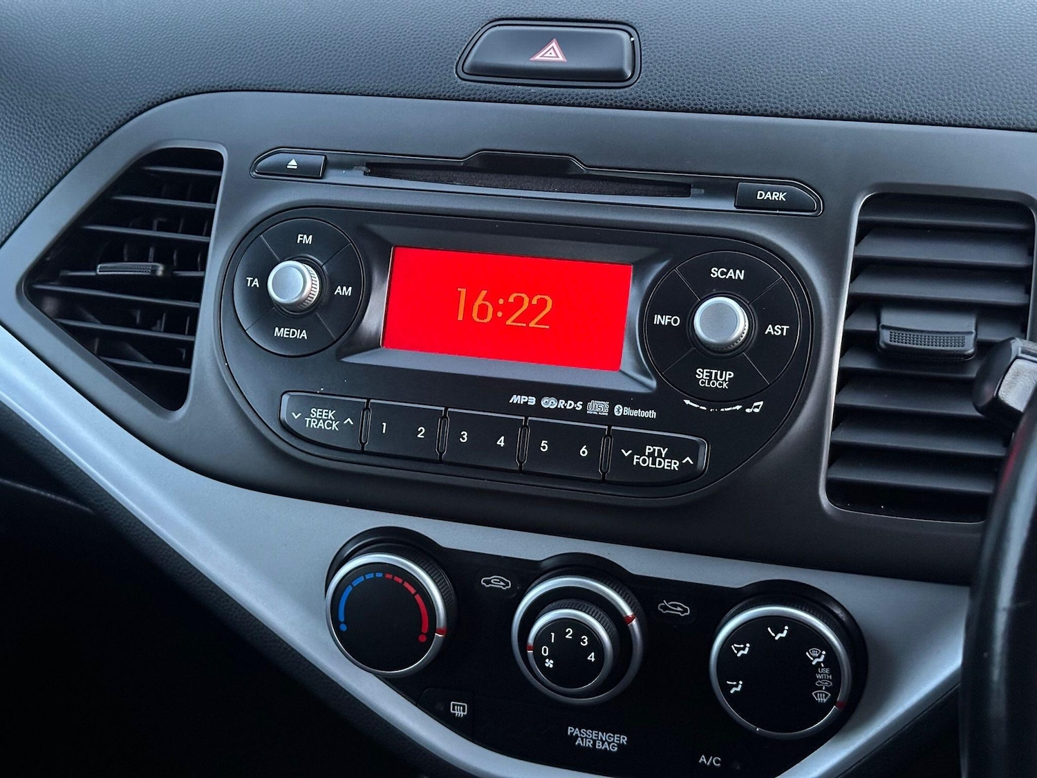 Used Kia Picanto 2012 for sale - 76573689: Photo 9