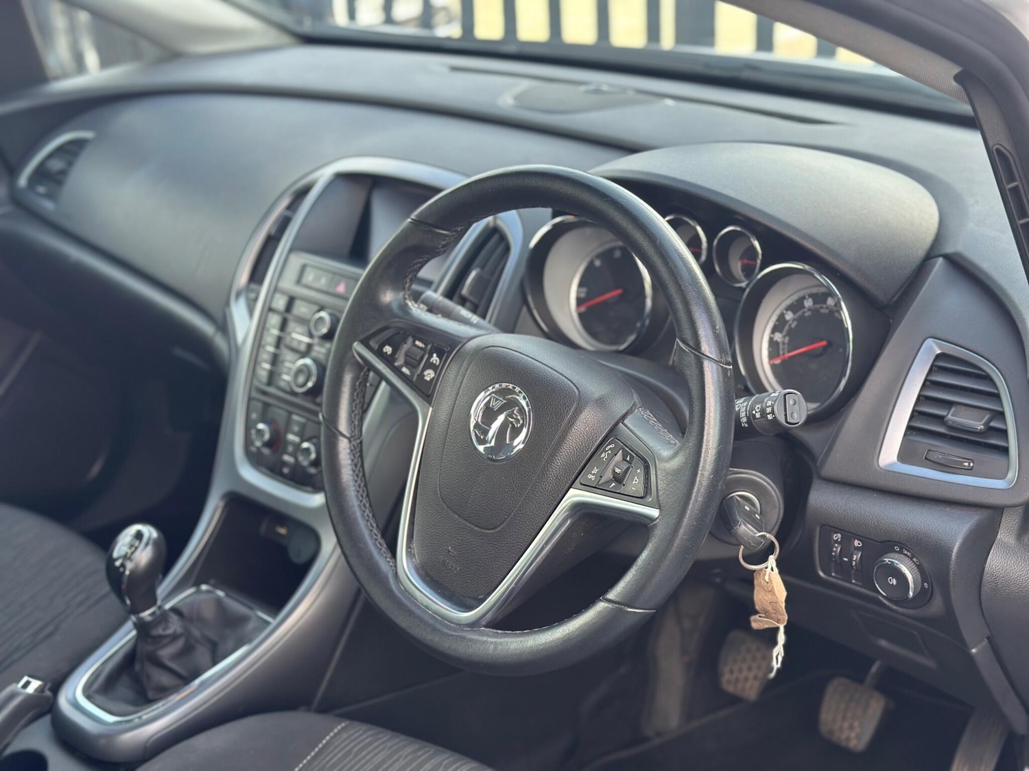 Used Vauxhall Astra 2015 for sale - 77670290: Photo 7