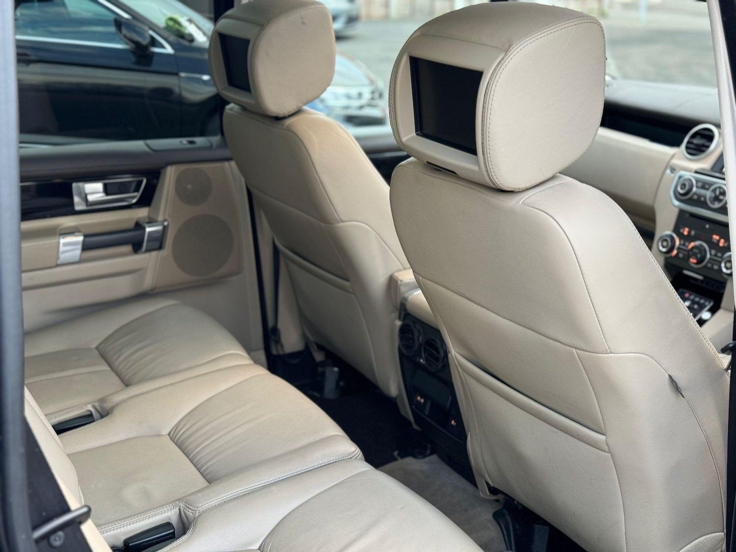 Used Land Rover Discovery 2014 for sale - 77255402: Photo 11