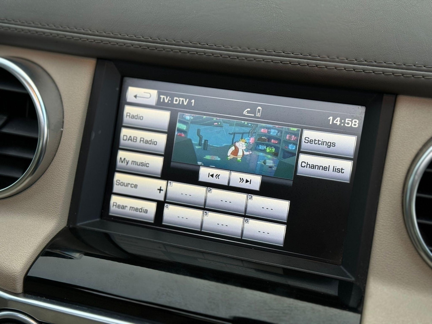 Used Land Rover Discovery 2014 for sale - 77255402: Photo 26