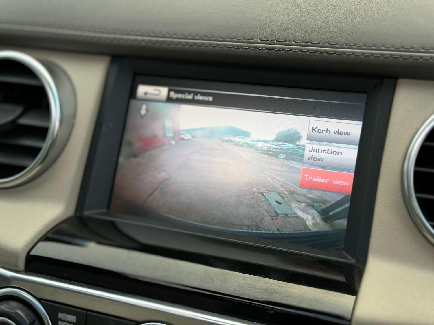 Used Land Rover Discovery 2014 for sale - 77255402: Photo 32