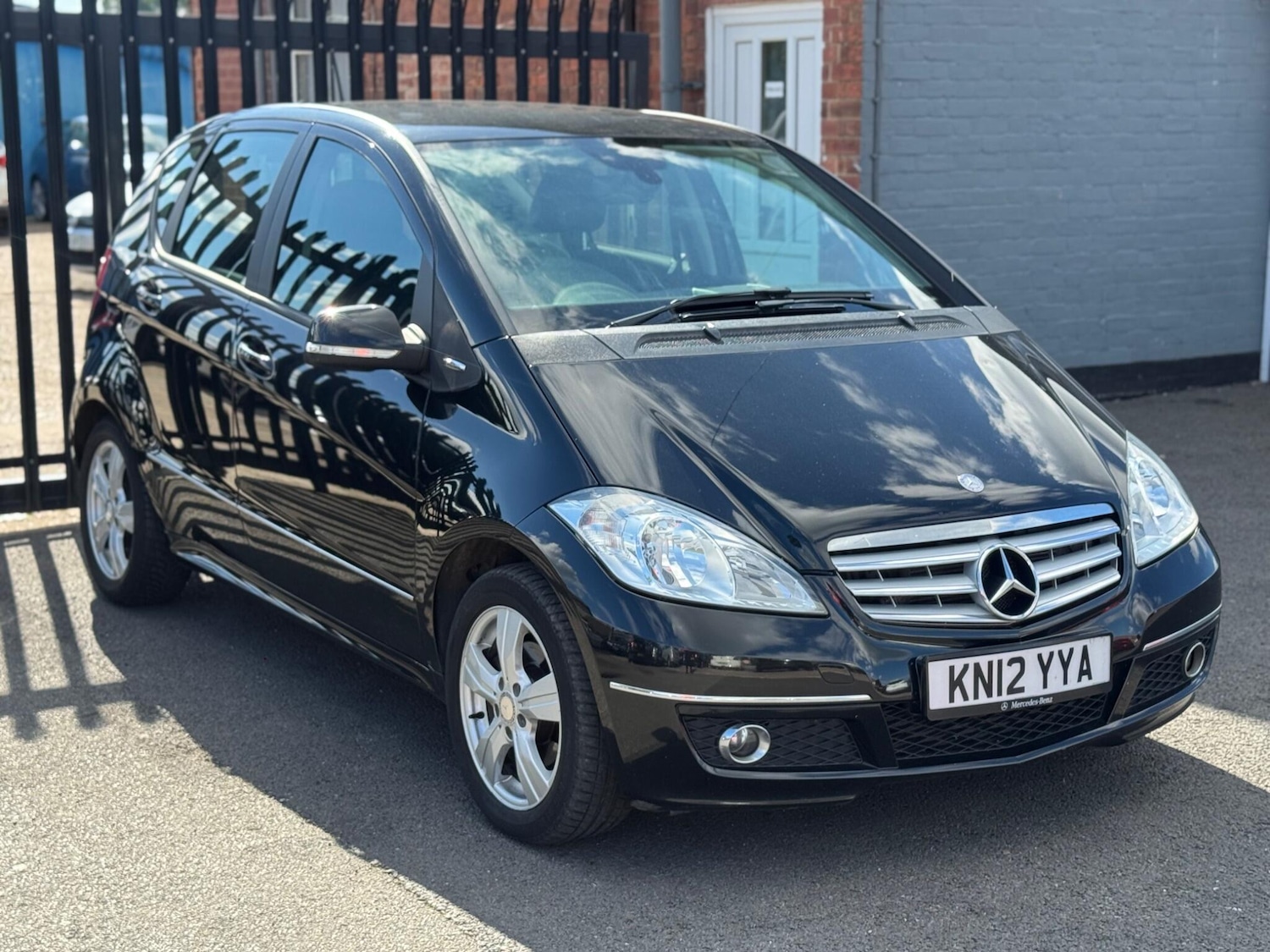 Used Mercedes-Benz A-Class 2012 for sale - 76550454: Photo 1