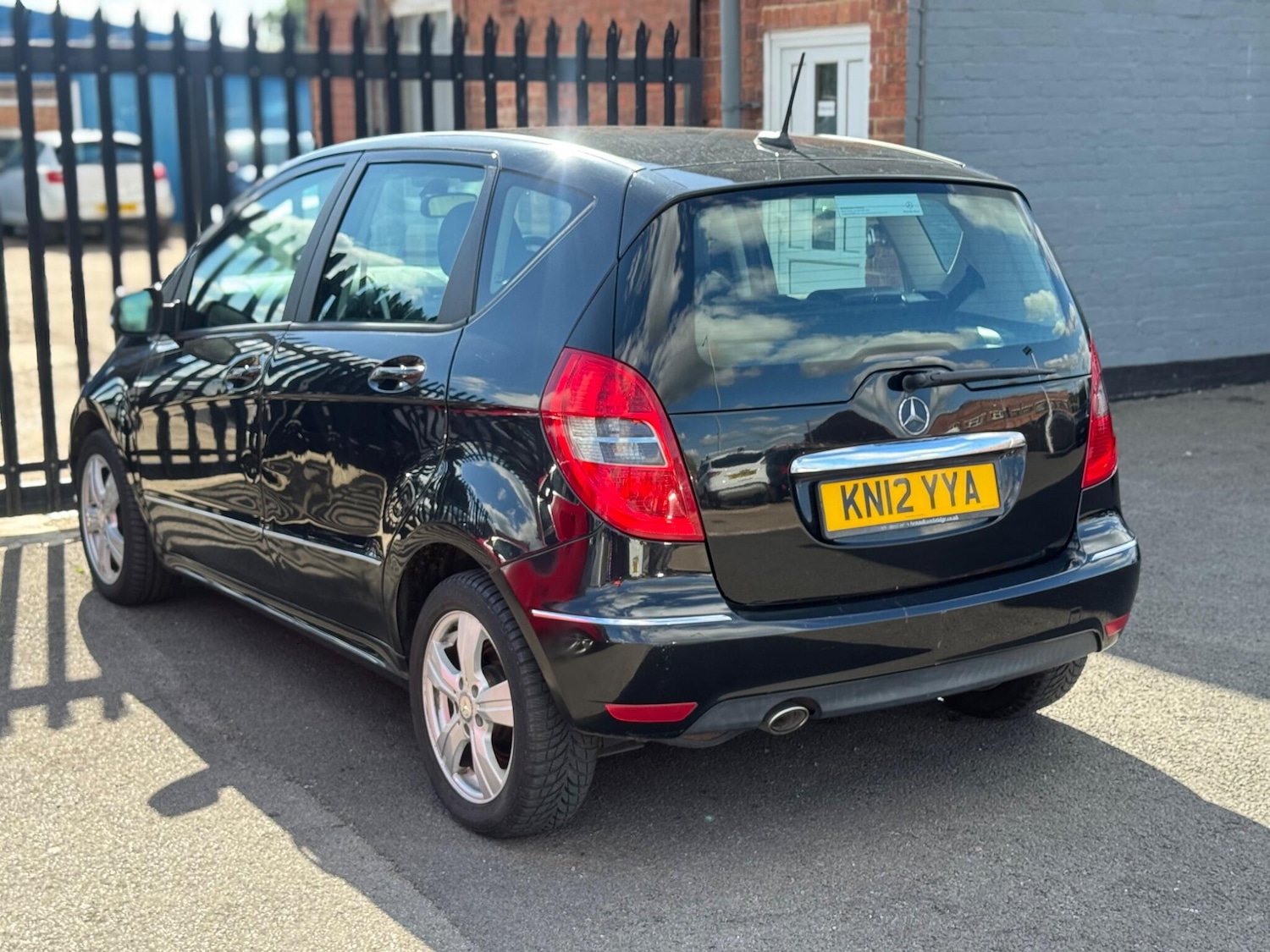 Used Mercedes-Benz A-Class 2012 for sale - 76550454: Photo 4