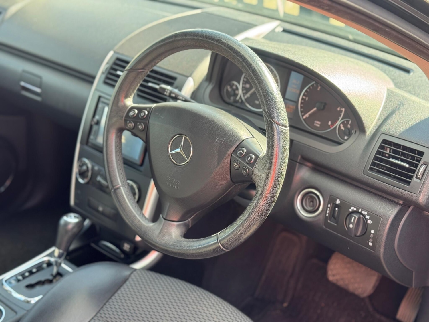 Used Mercedes-Benz A-Class 2012 for sale - 76550454: Photo 7