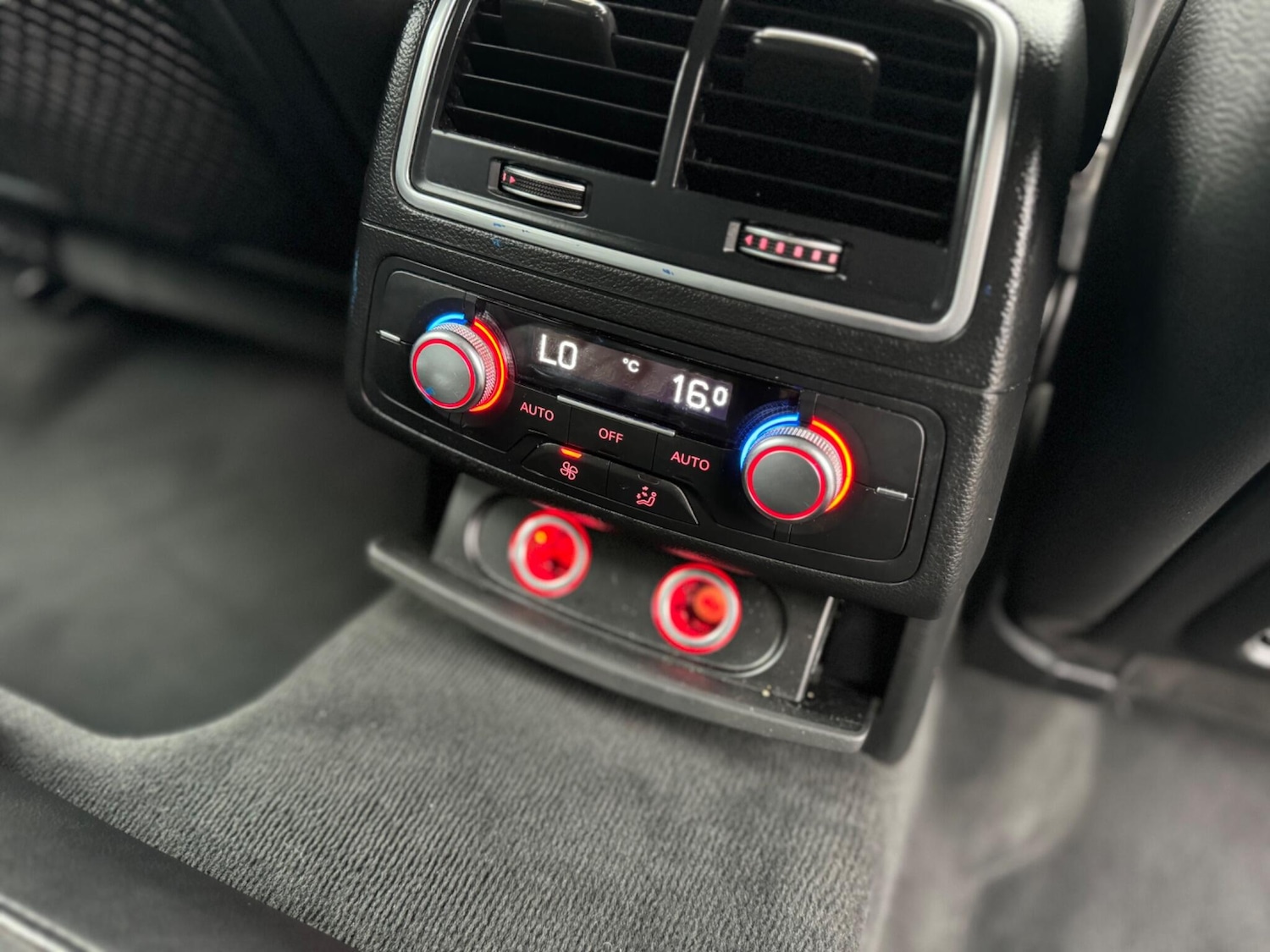 Used Audi A6 Allroad 2015 for sale - 77255410: Photo 31